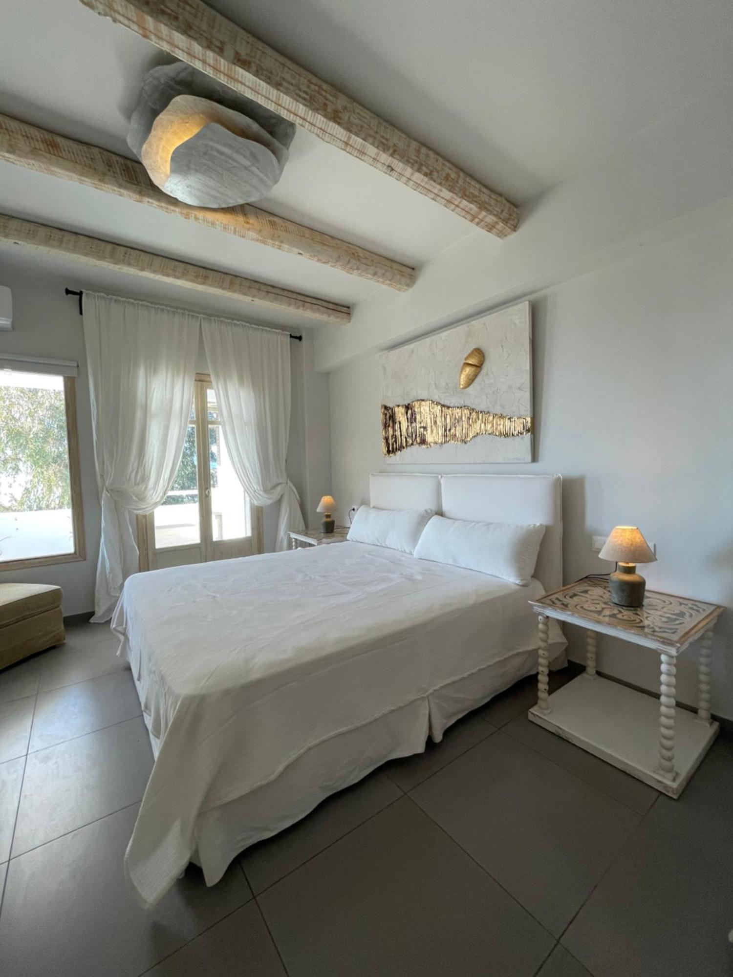 Speires Suites Ираклия Екстериор снимка